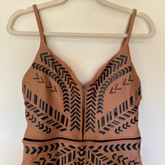 Biliblond Kim One Piece Swimsuit Gold Black XL Straps Cheeky - Picture 6 of 16